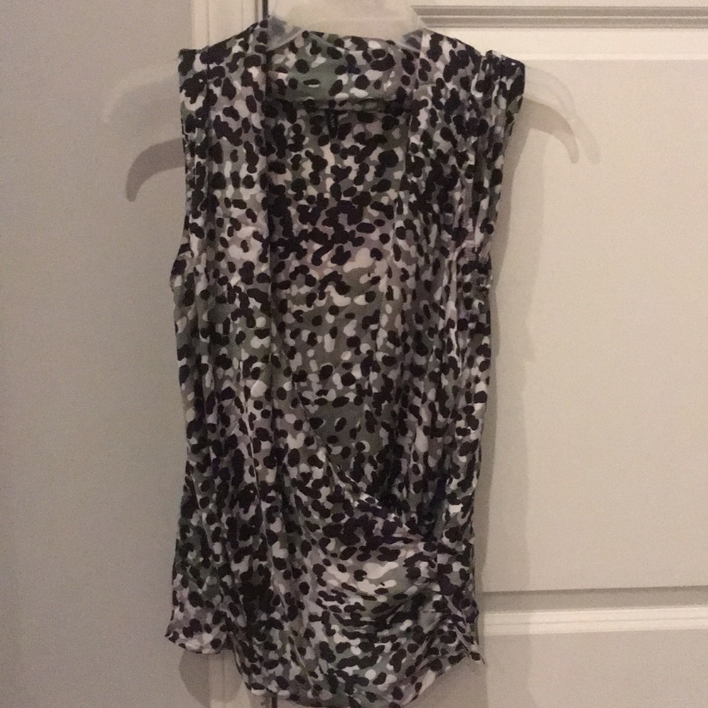 Adorable green white and black blouse!